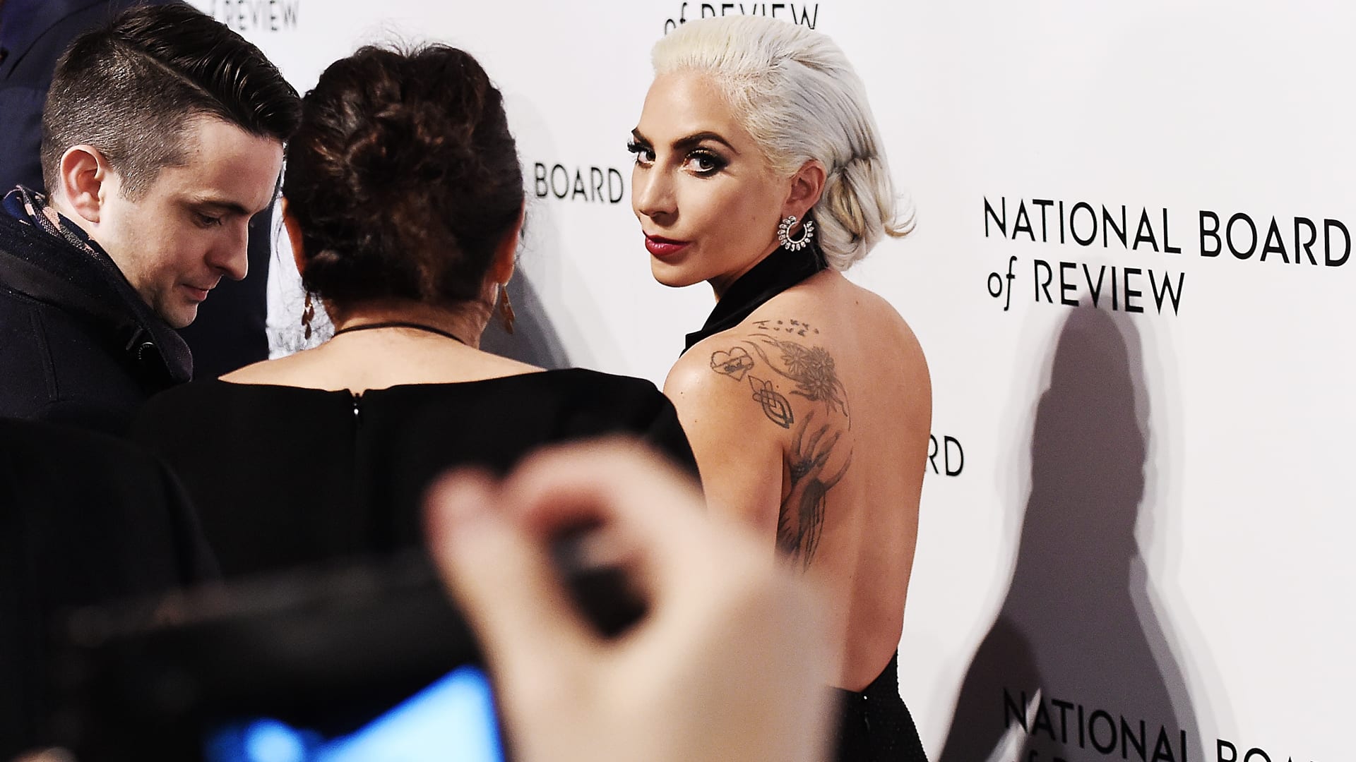 Lady Gaga removes R. Kelly duet 