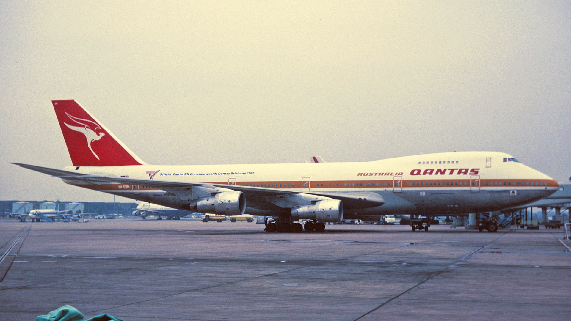 Qantas Airways is hiding $20 first-class seats in Airbnb listings - Fast  Company