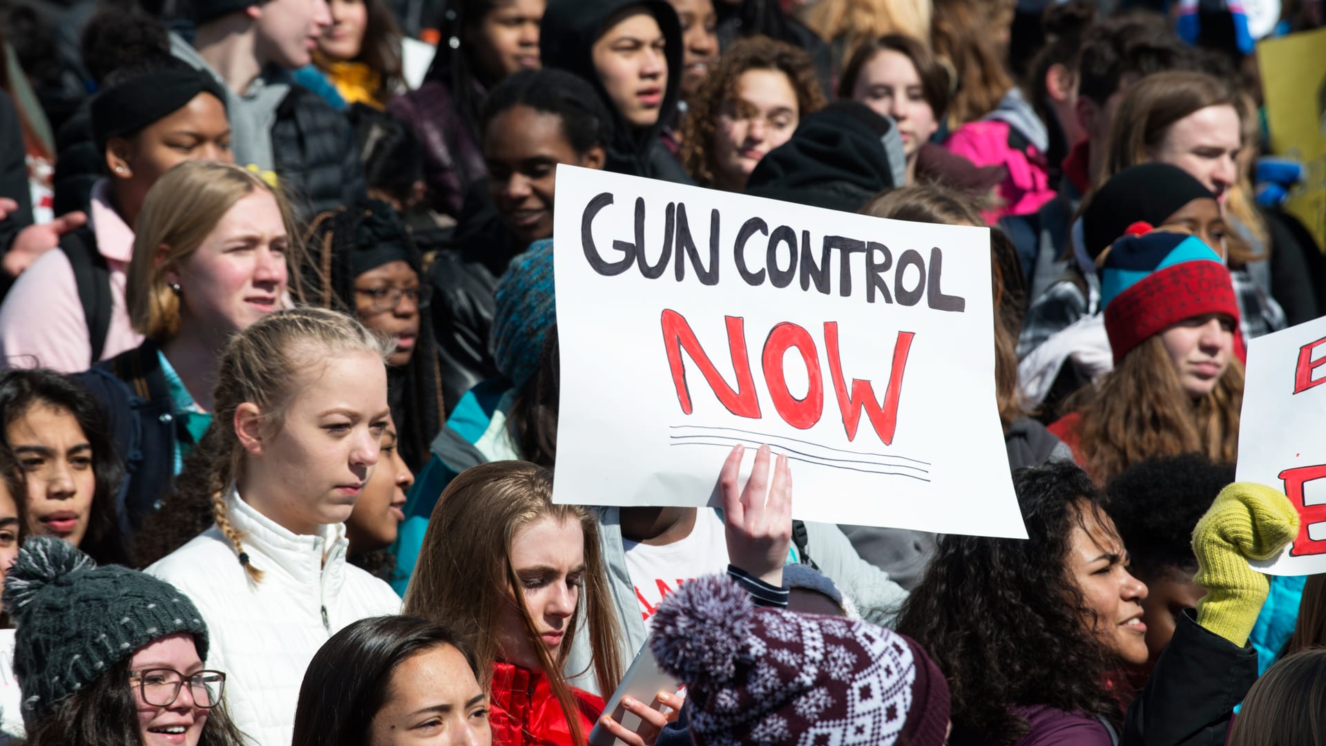Airbnb, Pinterest, Reddit, Twitter, and Uber leaders urge an expansion of  gun control laws - Fast Company