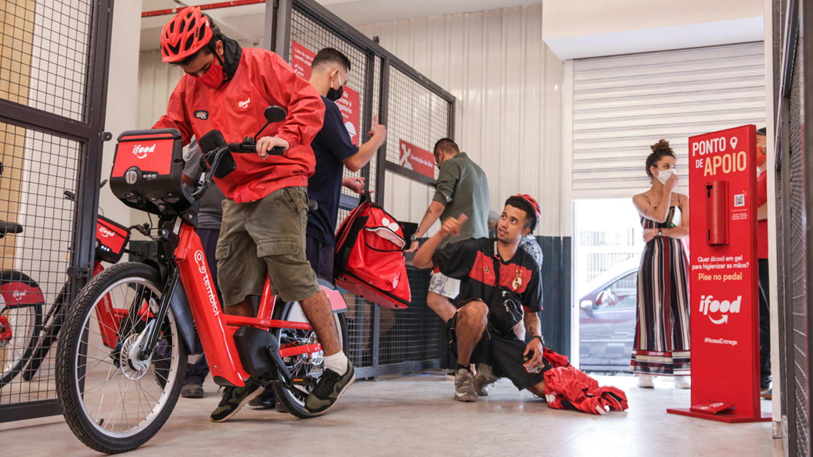 Delivery workers and e-bikes are a perfect combination: This program is ...