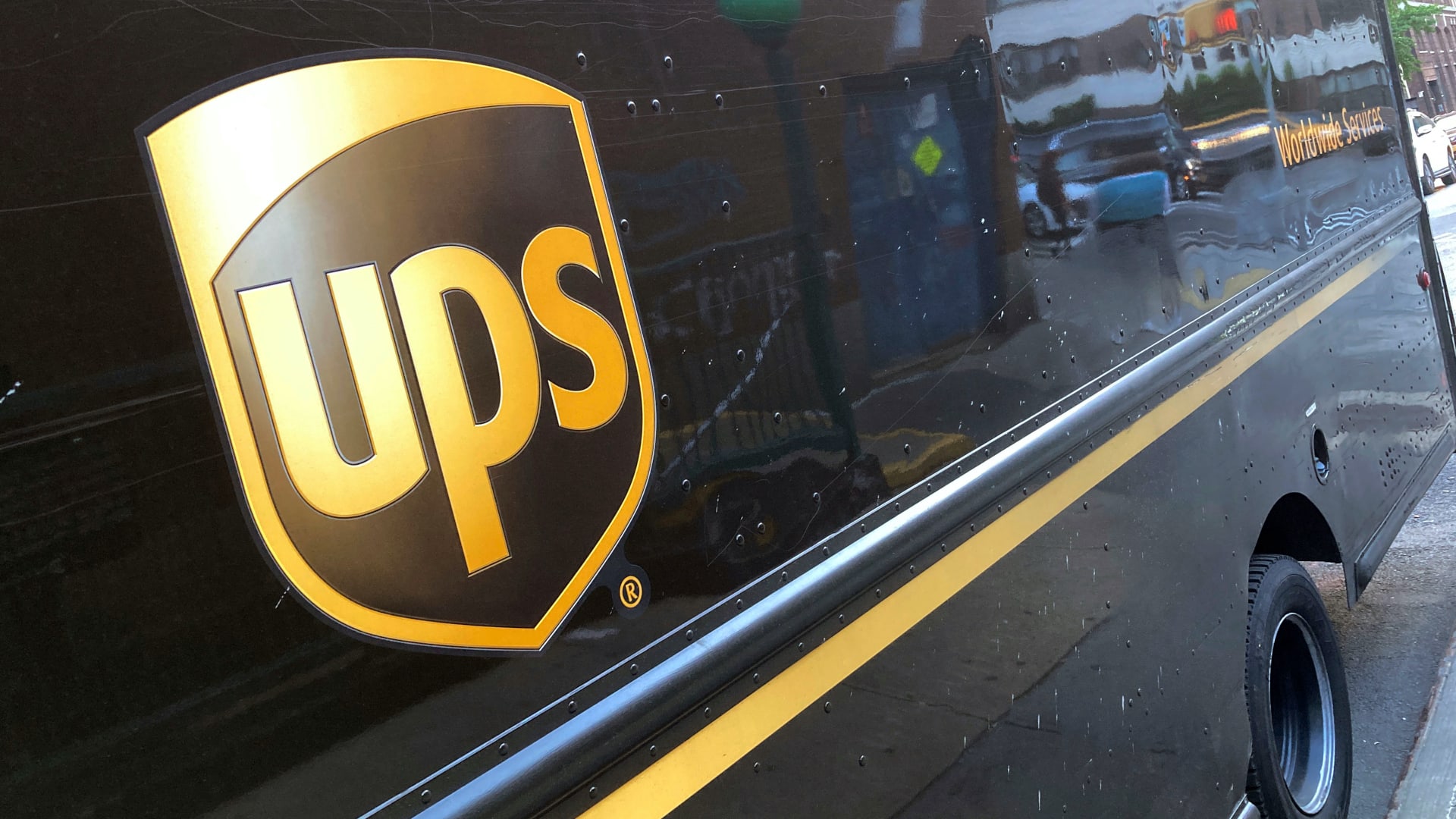 Layoffs 2024 UPS to lay off 12,000 employees after revenue slides