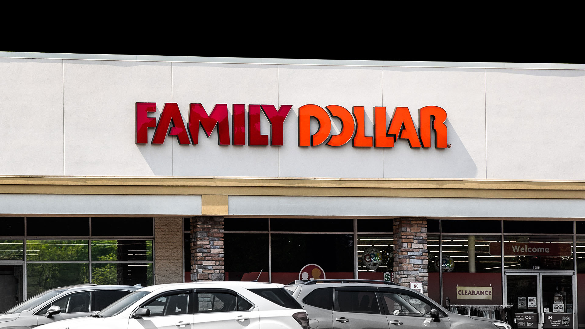 Dollar Tree closing Family Dollar stores 2024 list of troubles grows