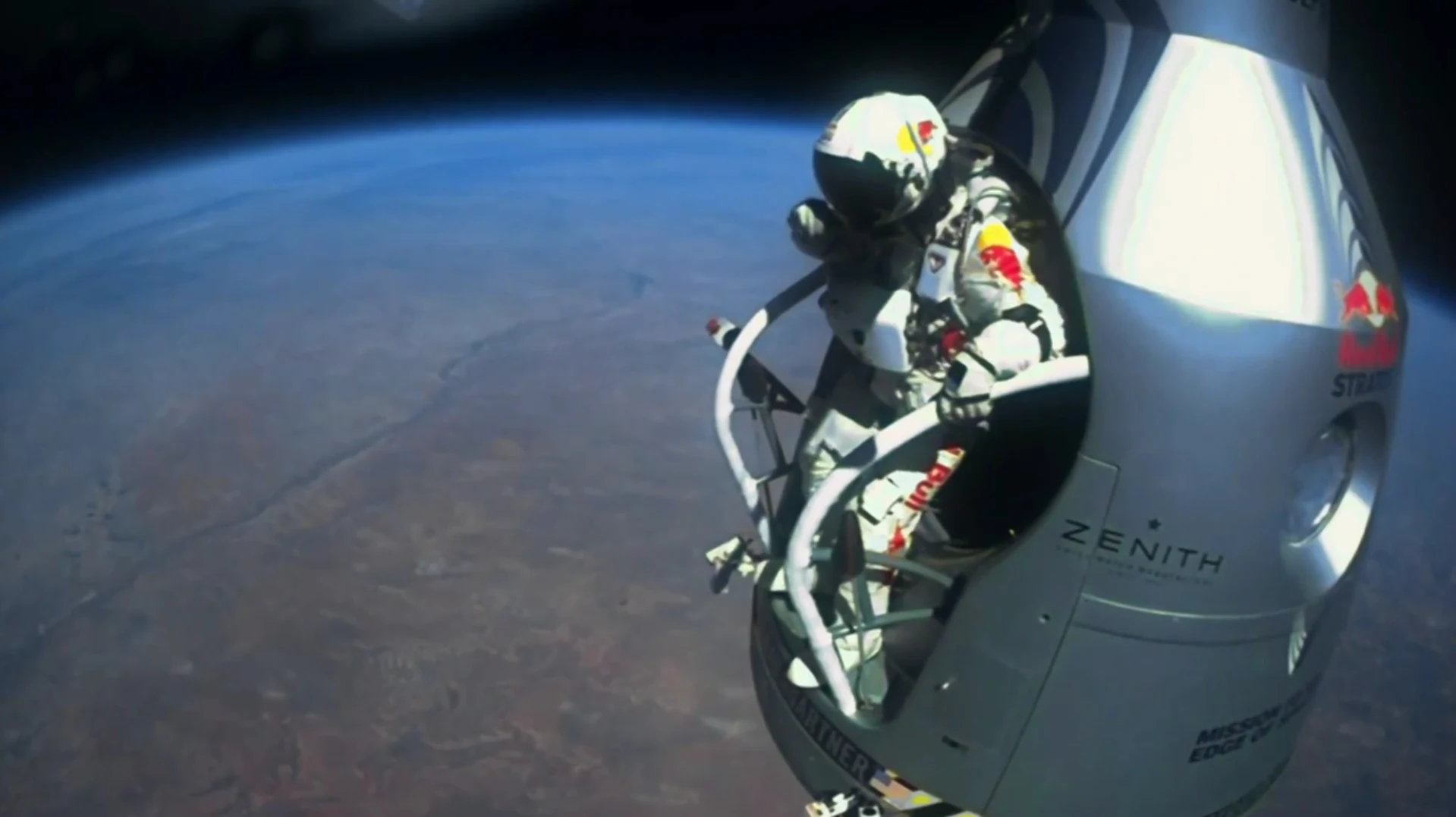 Red Bull Stratos Shatters Records-And Traditional Notions Of Marketing -  Fast Company, image size:1919x1077