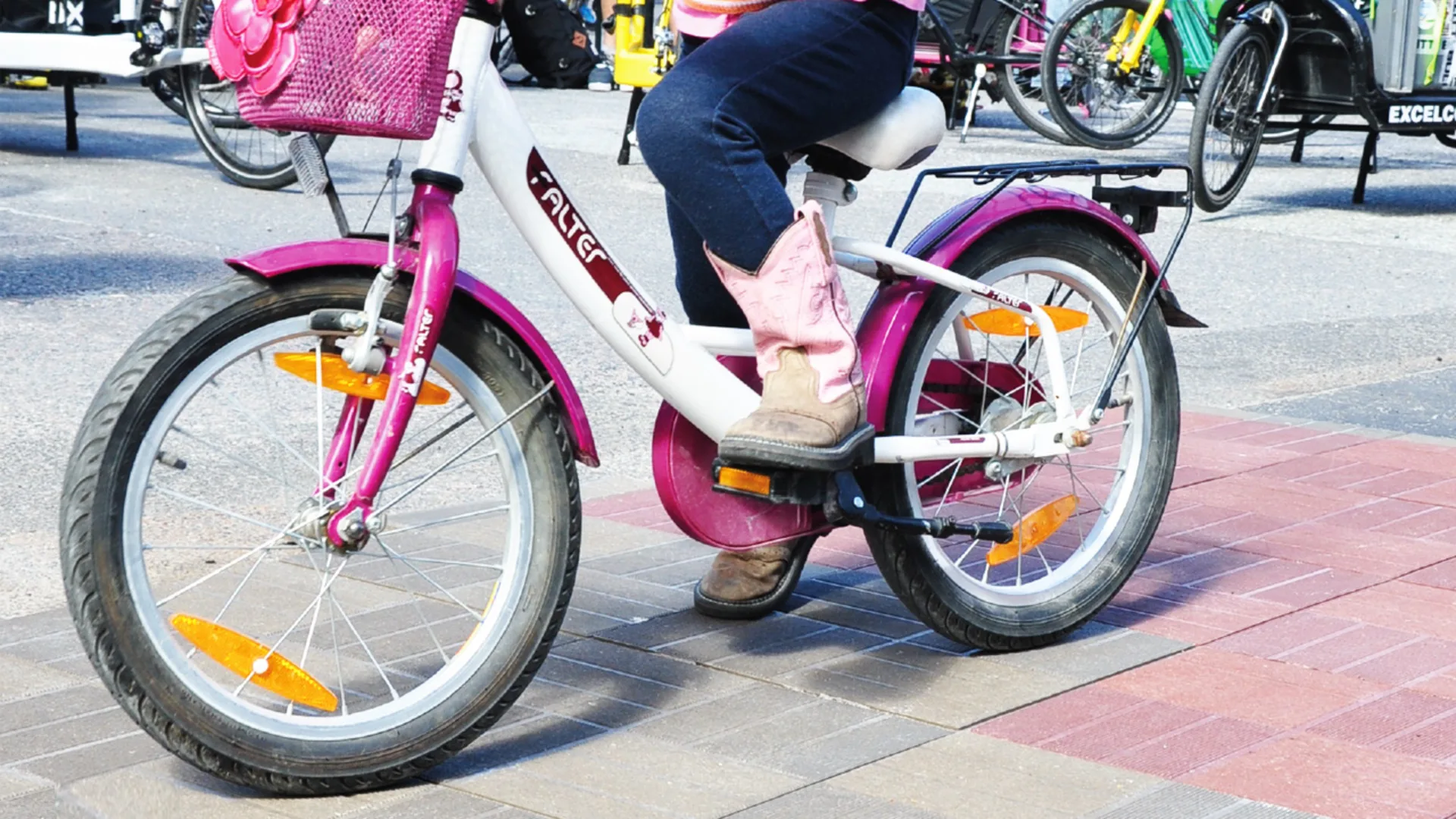 Lego-Like Bike Lanes That Snap Into Place Could Create Instant Biking Cities