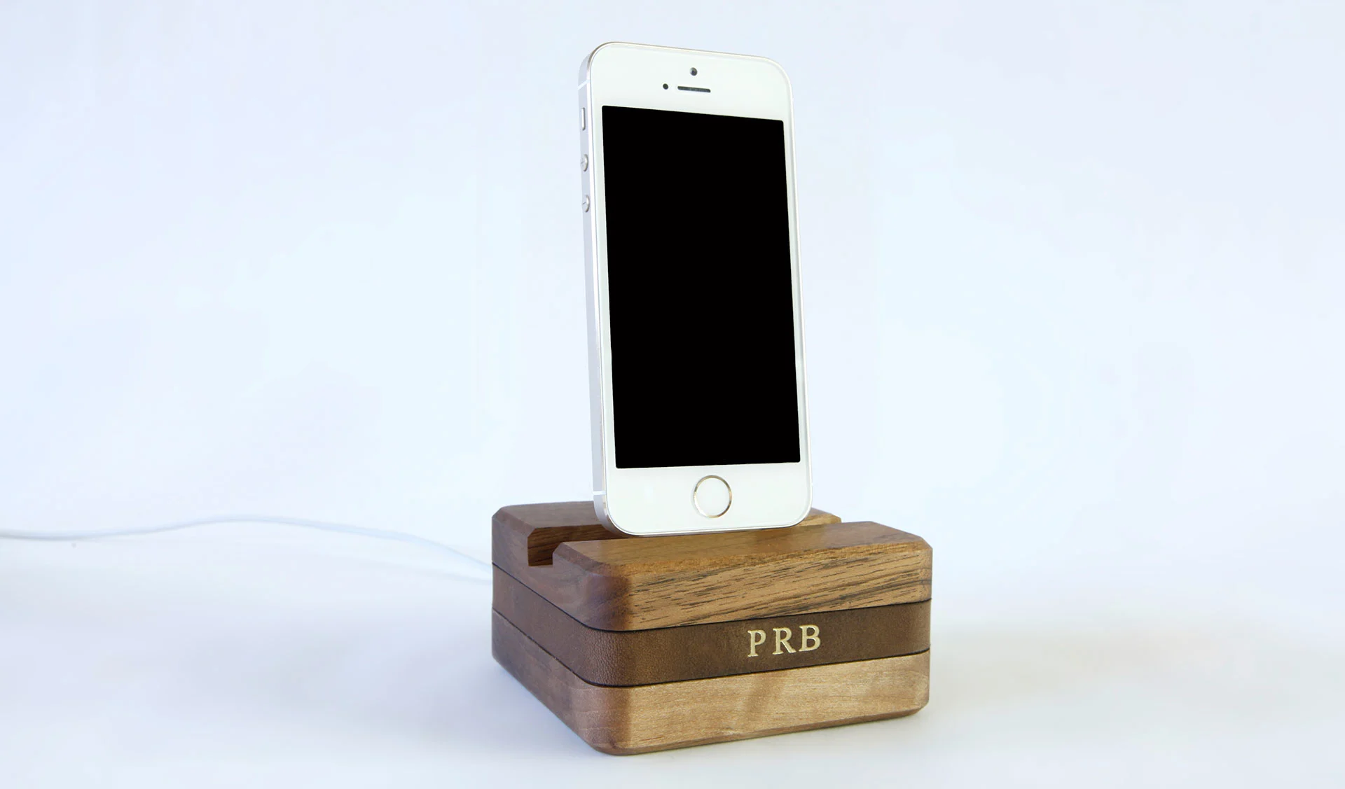 This “Future-Proof” Phone Dock Wants To Stop Chargers From Filling Our Landfills