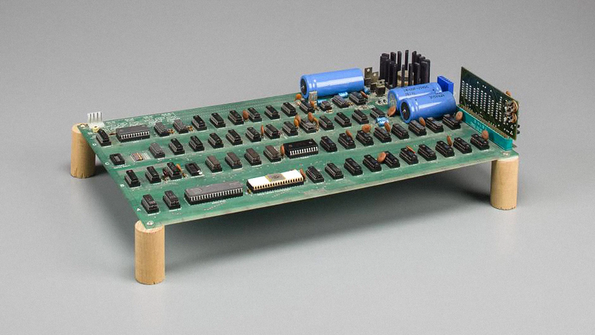 Here's Who Paid Almost $1 Million For A 1976 Apple Computer - Fast Company