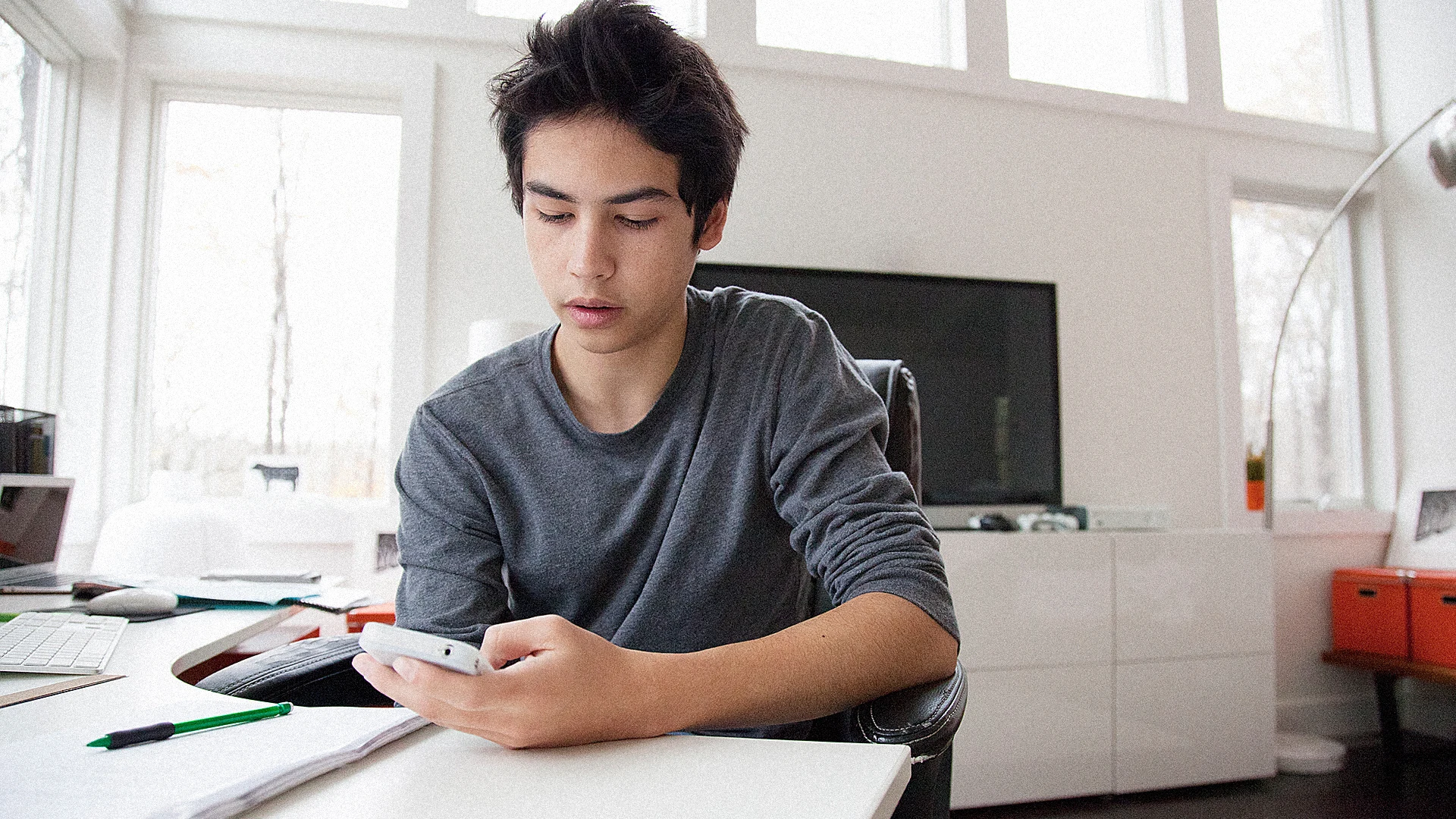 This App Uses Kids’ Own Unintelligible Texts To Teach Them Grammar