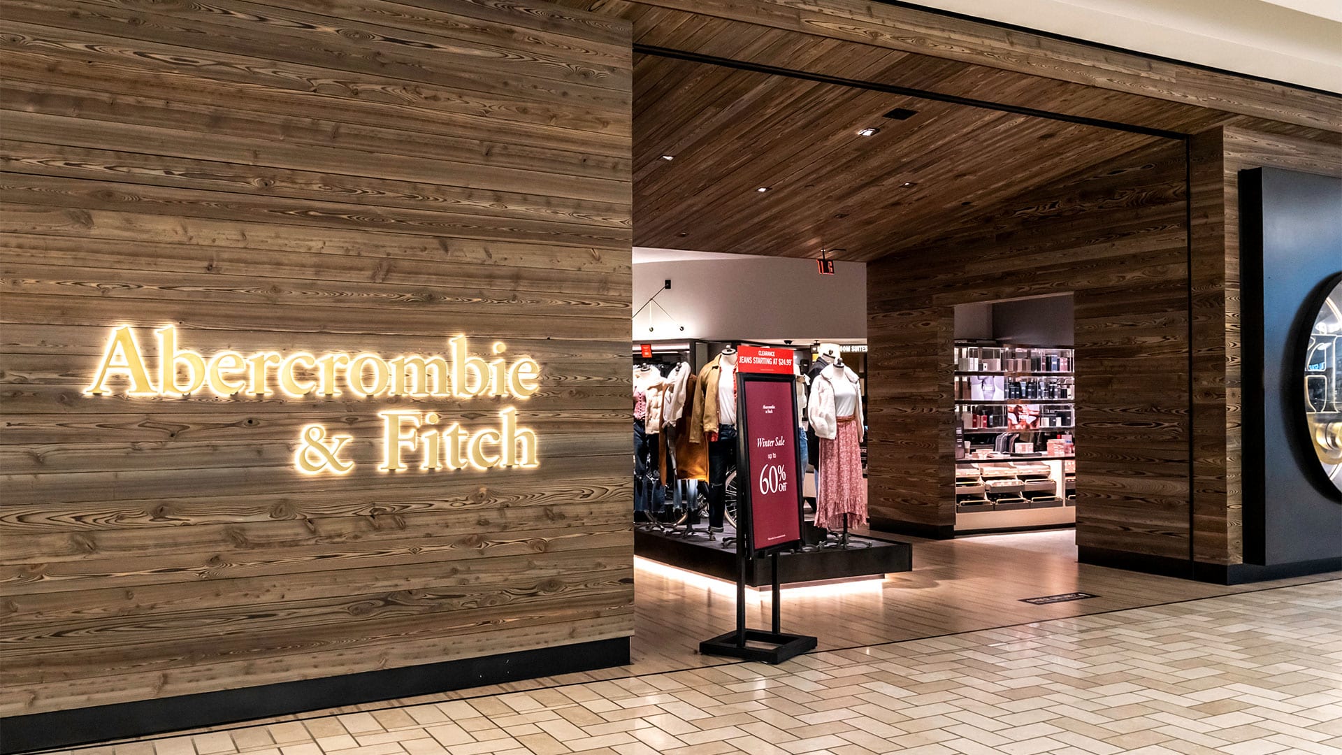 Why Abercrombie & Fitch stock is dropping despite double-digit sales growth and rosy earnings