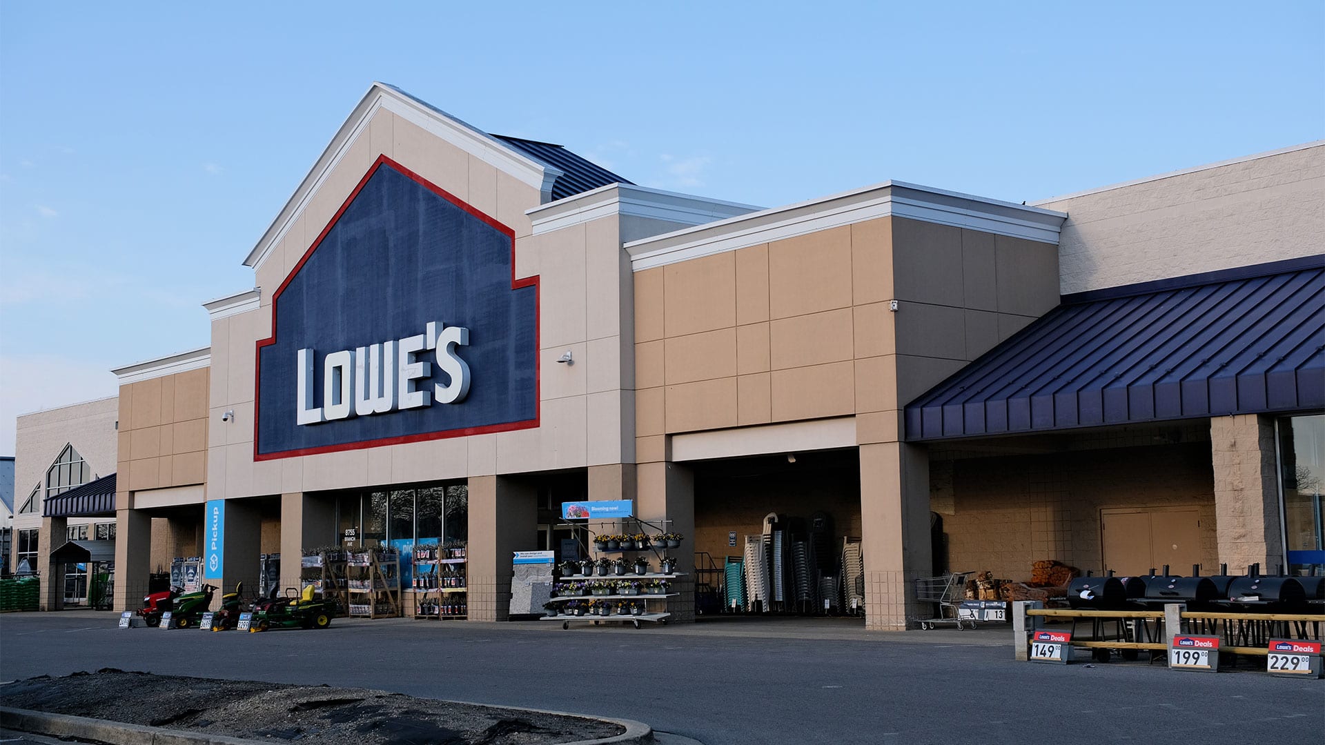 Lowe’s stores will be closed on April 20—but only for one day Fast Company