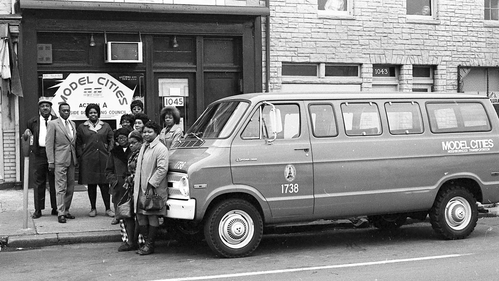 希少　City Governments and Urban Problems 希少 City Governments and Urban Problems 希少 City Governments and