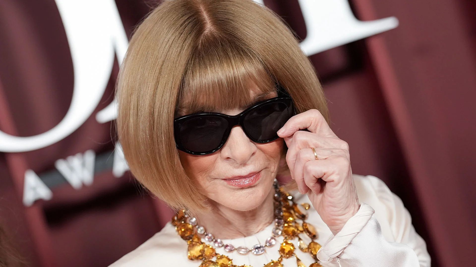 Anna Wintour Steps Down As Vogue Editor After 37 Years End Of Era Anna Wintour Steps Down As Vogue Editor After 37 Years End Of Era