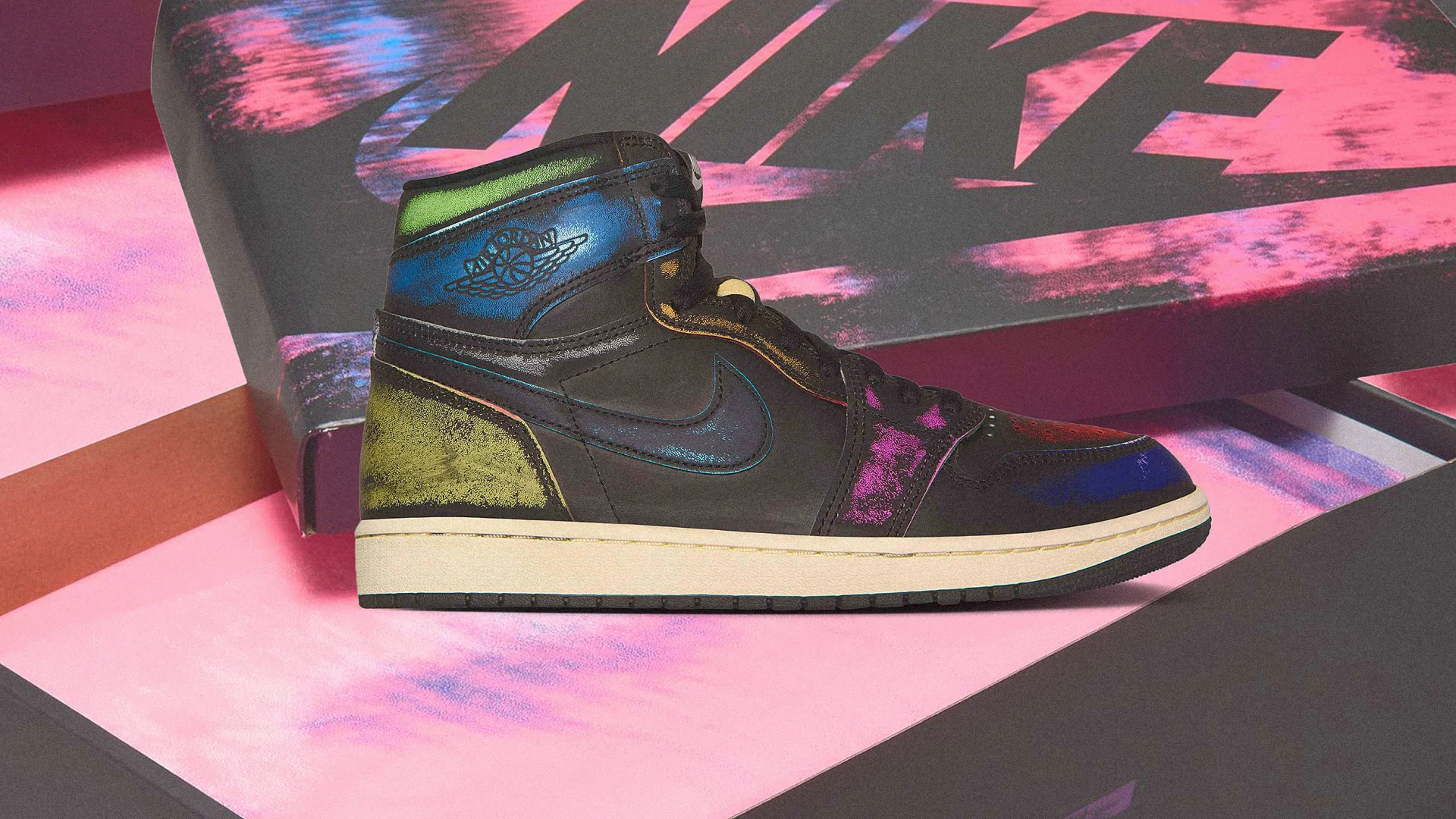 新品、Nike Air Jordan 1 High OG The Air Jordan 1 High OG Self-Expression is a wearable