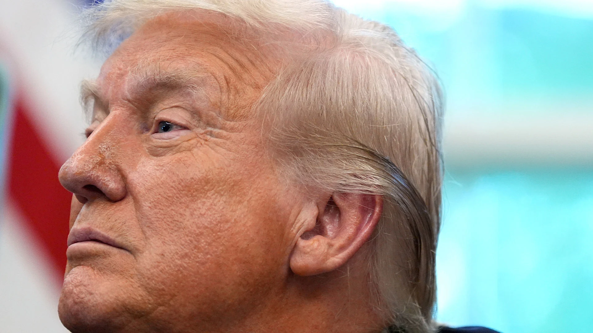 Trump asks Supreme Court to let him fire Lisa Cook from the Fed Fast