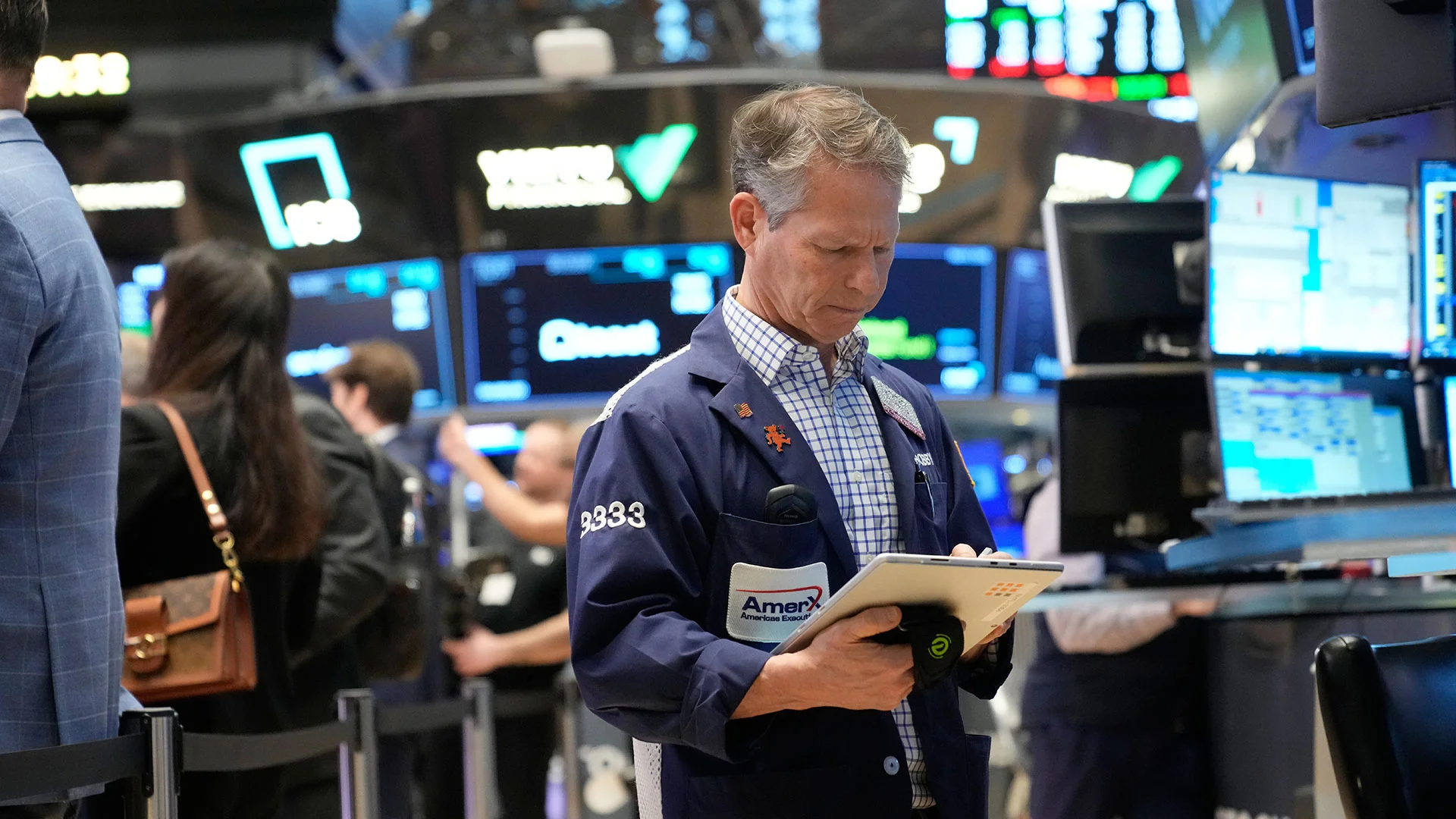 Global stock markets lurch after surge in oil prices due to Iran war ...