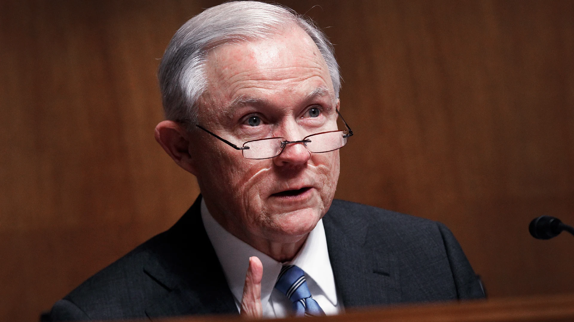 Jeff Sessions gets pushed out as attorney general less than 24 hours(00)