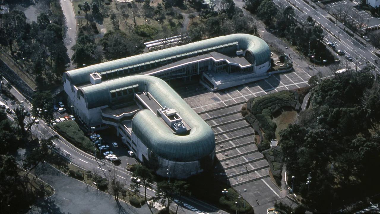The robot buildings and floating cities of Pritzker Prize winner