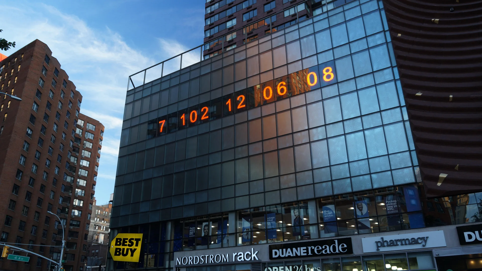 Manhattan's famous digital clock is now counting down to climate ...