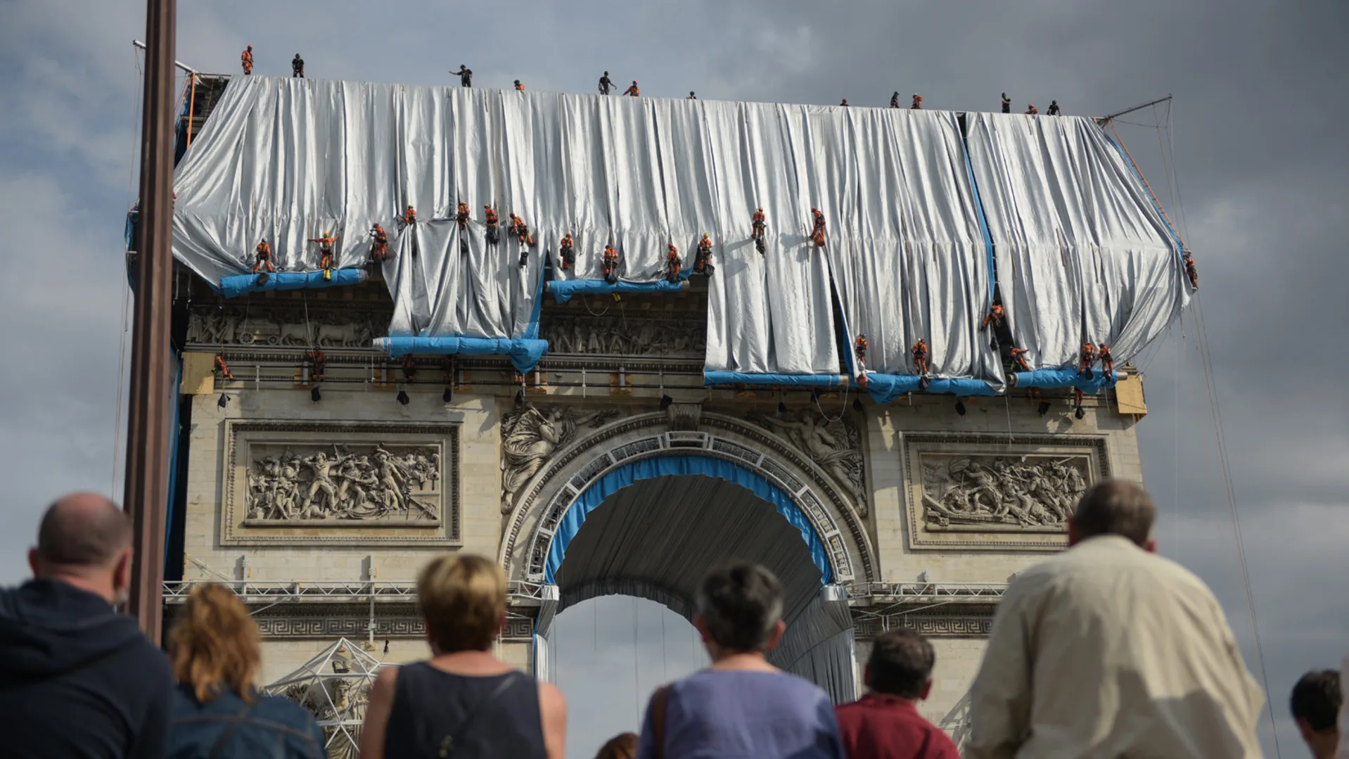 The phenomenal story of how Christo wrapped the Arc de Triomphe in