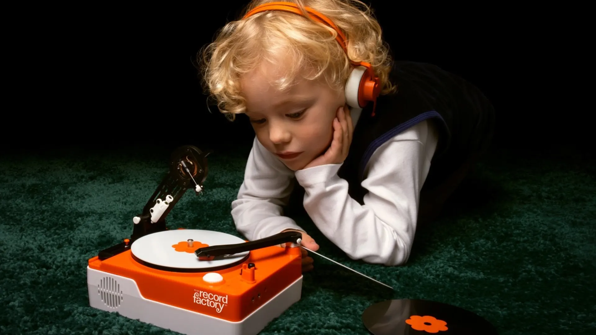 This vinyl recorder is the cure for the gluttonous era of