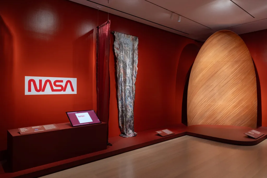 006-91268843-moma-design-turning-points-