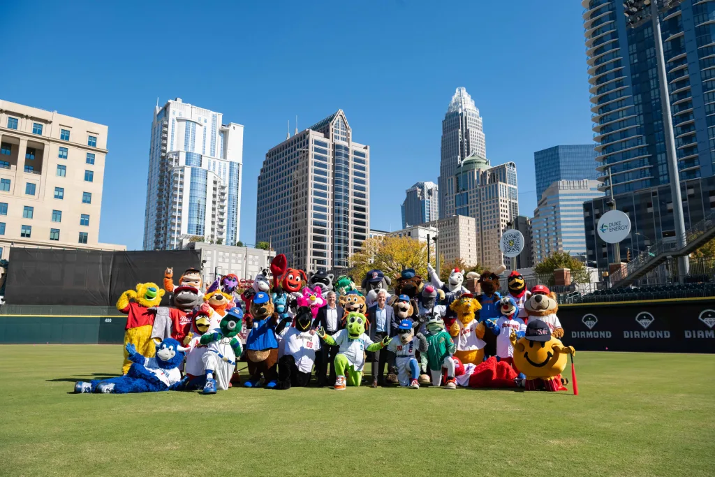 02-91301568-minor-league-baseball-creati