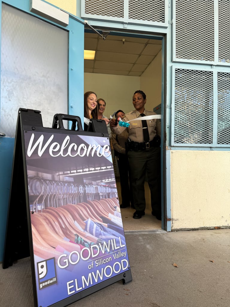 i-0-91296649-goodwill-inside-prison.jpg