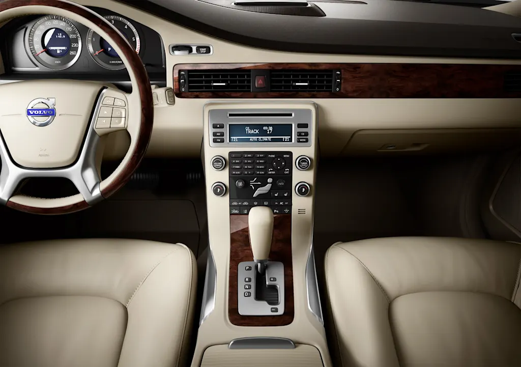 i-1-91405987-mercedes-and-the-return-of-