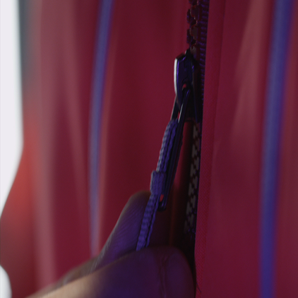 Ingenious Zipper Lets You Zip With One Hand - Fast Company