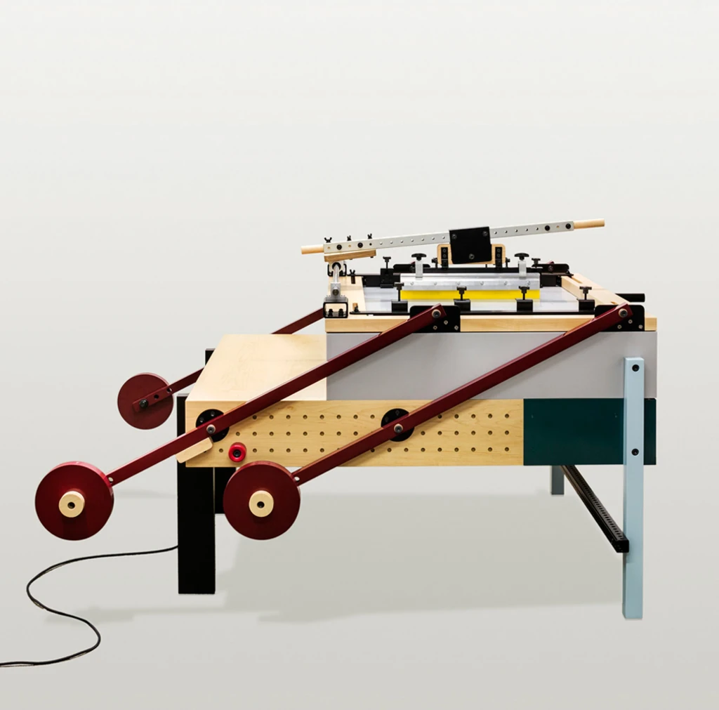 A Screen-Printing Machine That Looks Like An Old Bauhaus Poster - Fast ...