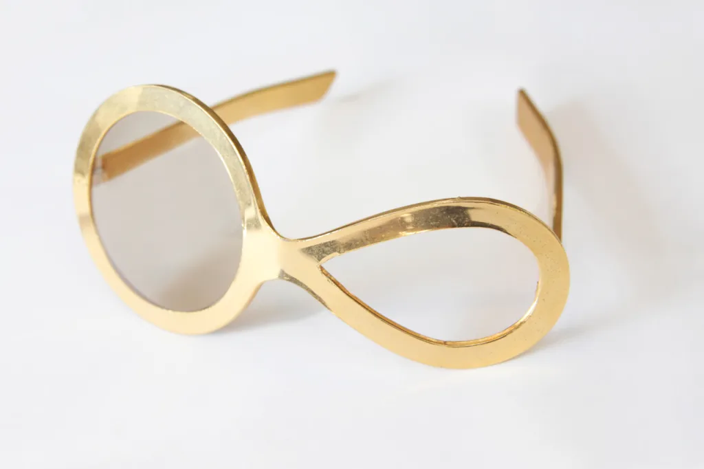 A Visual History Of Eyeglasses - Fast Company