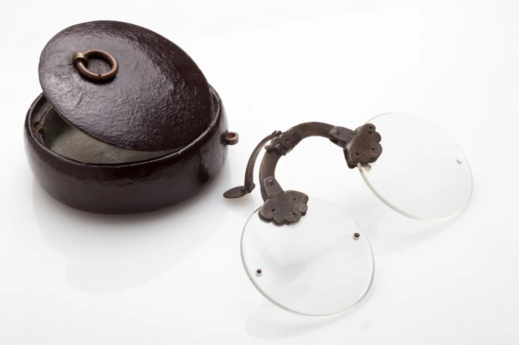A Visual History Of Eyeglasses - Fast Company