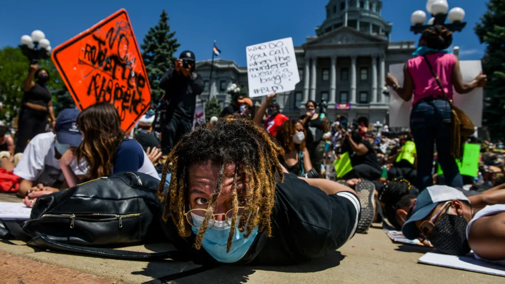 Thousands Take Part In Black Lives Matter Across Wales And The UK - Wales Online - Foto 2