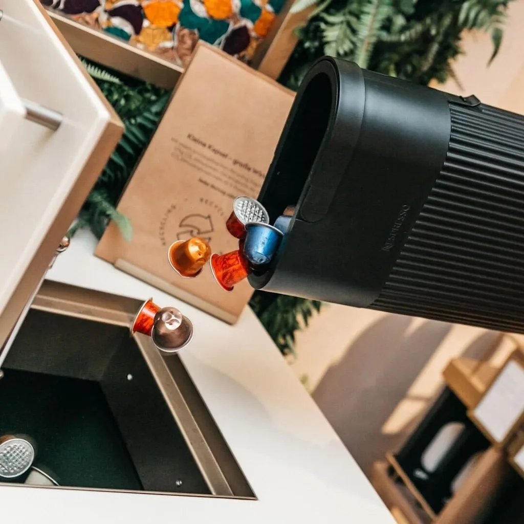 Nespresso-pads die tot compost worden gerecycled, zullen de bodem in Californië helpen herstellen na verwoestende bosbranden in Los Angeles Nespresso-pads die tot compost worden gerecycled, zullen de bodem in Californië helpen herstellen na verwoestende bosbranden in Los Angeles