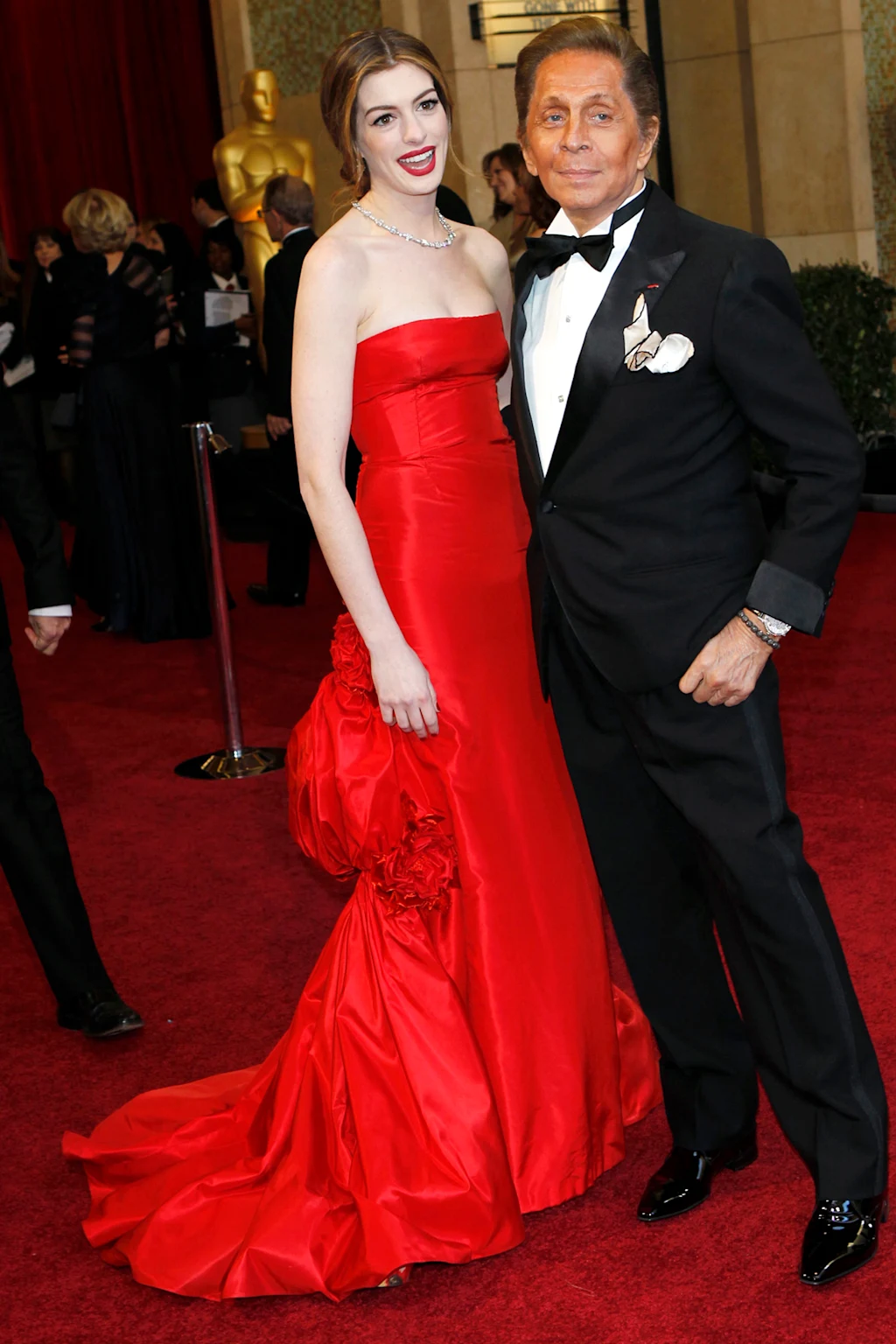 i-2-91478610-valentino-shaped-the-runway