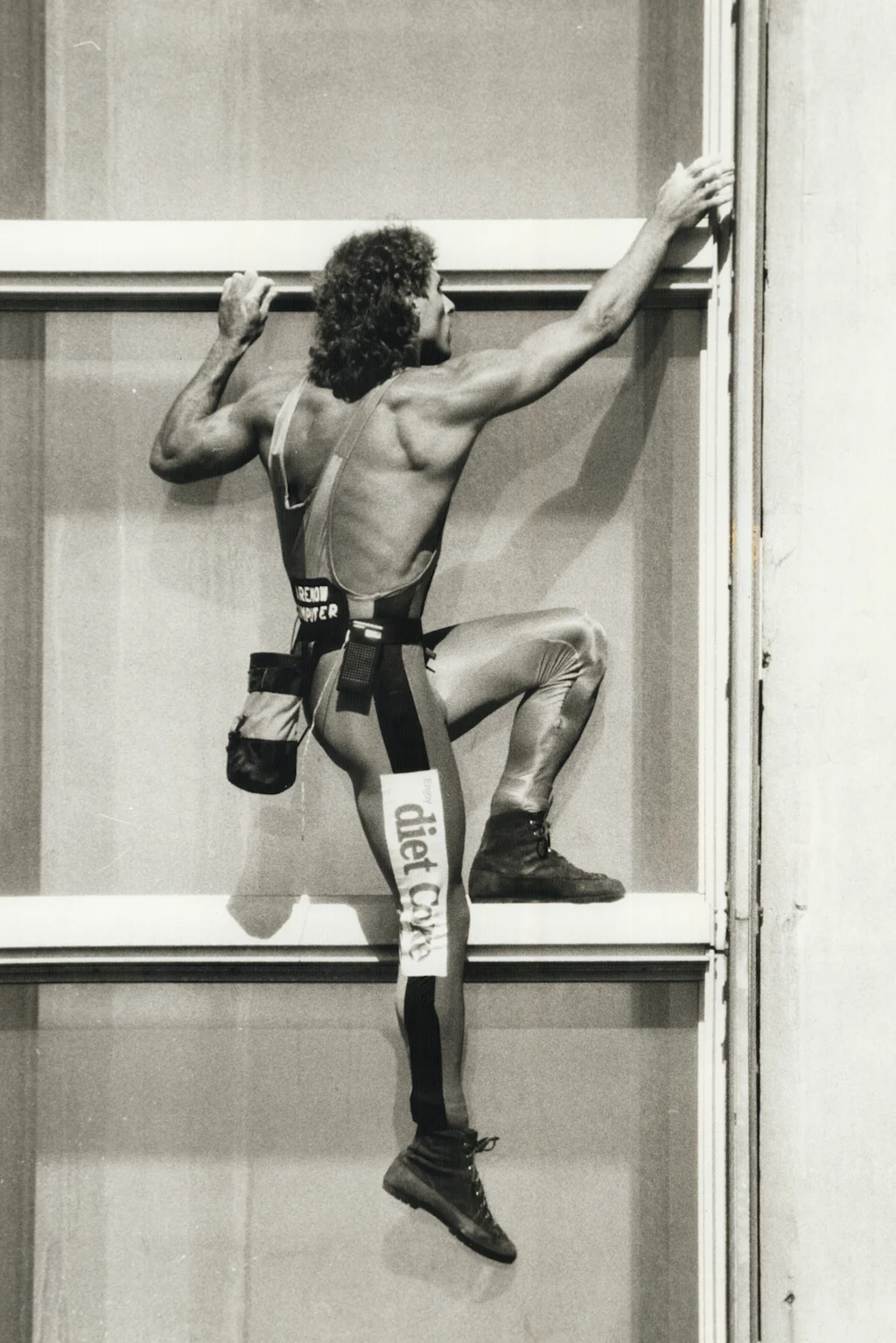 i-4-91483327-alex-honnold-taipei-101-cli