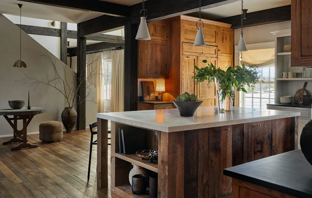 ‘Ik zeg nooit nee tegen werken’: Jeremiah Brent over hoe hij zijn ontwerperfenis heeft opgebouwd