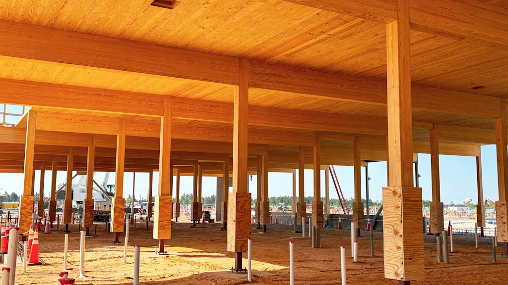 04-91516077-meta-mass-timber-data-center