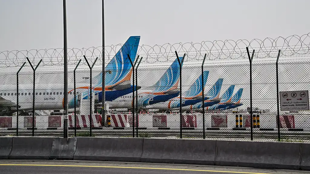 Flight cancellations continue at airports in Dubai, Qatar, Abu Dhabi, and elsewhere as Iran war escalates
