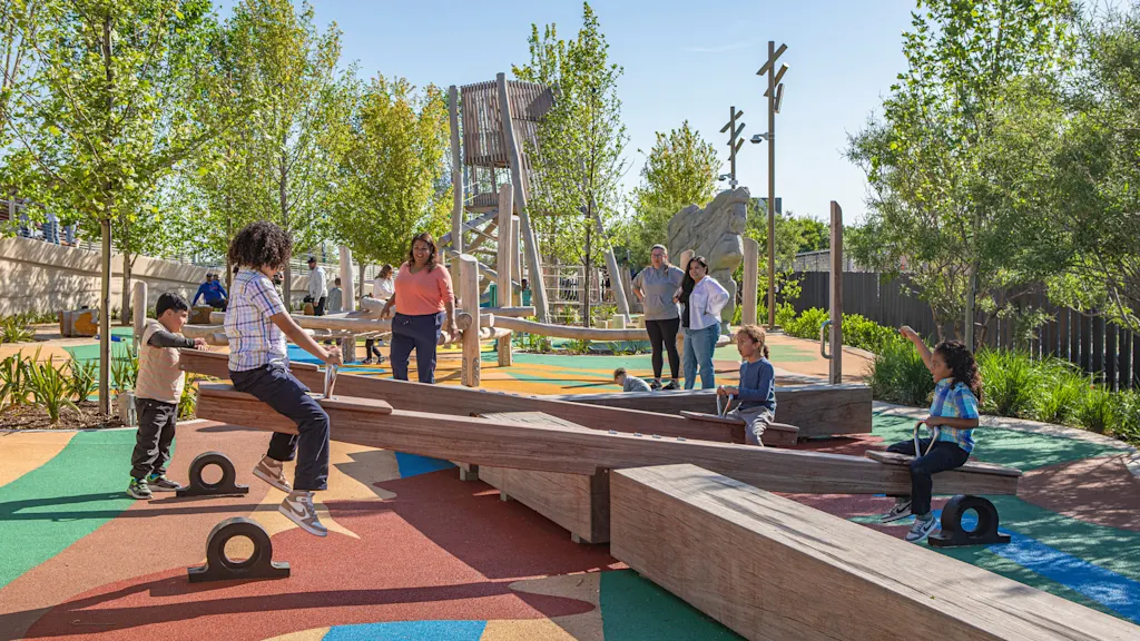 Dallas built a stunning park on top of 14 lanes of freeway