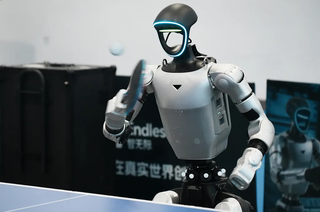 i-5-91534069-humanoid-robots.jpg