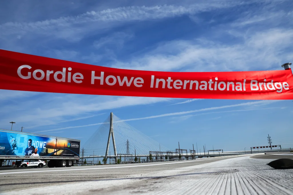 Gordie Howe International Bridge zwischen USA und Kanada nach Streitigkeiten eröffnet