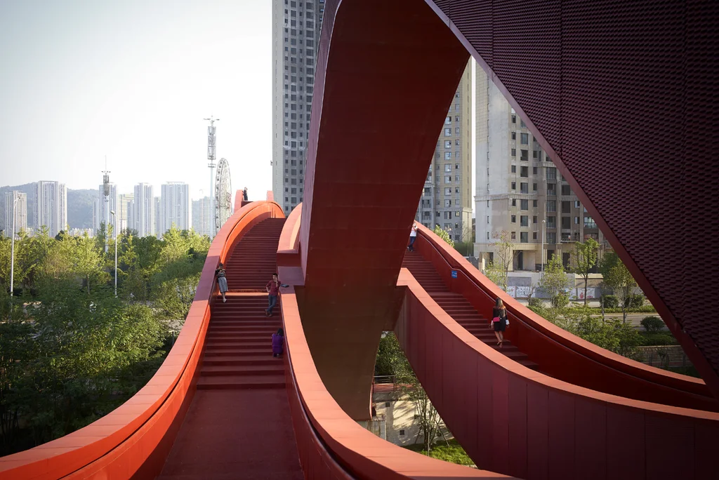 This Chinese Pedestrian Bridge Looks Awesome, Is Less Accessible Than A ...