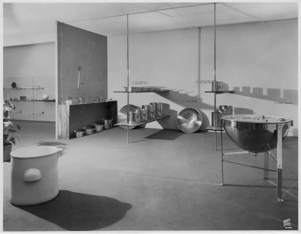 MACHINE ART MUSEUM OF MODERN ART　復刻版 5-how-moma-invented-modern-