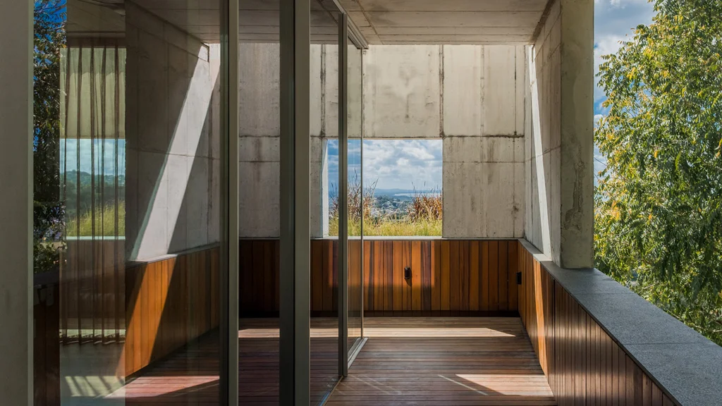 2-the-daring-houses-of-