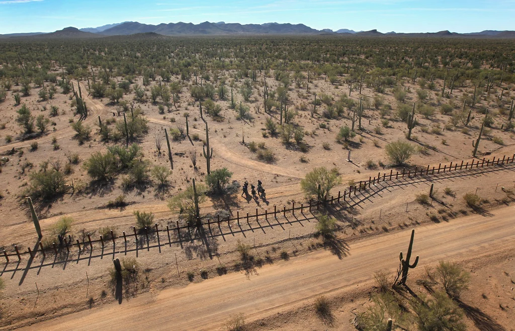 These Photos Follow Undocumented People Trying To Make It To The