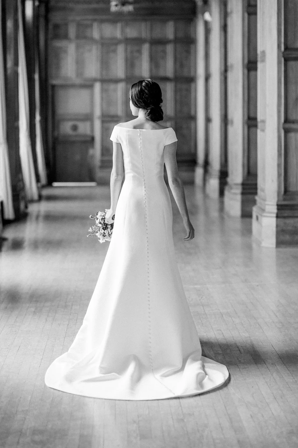 who designed meghan's wedding dress This startup made a Meghan-inspired wedding gown in size 24