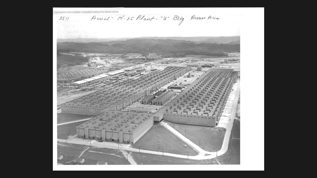 Oak Ridge K25 See the top-secret suburbs that built America's nuclear weapons - Fast ...