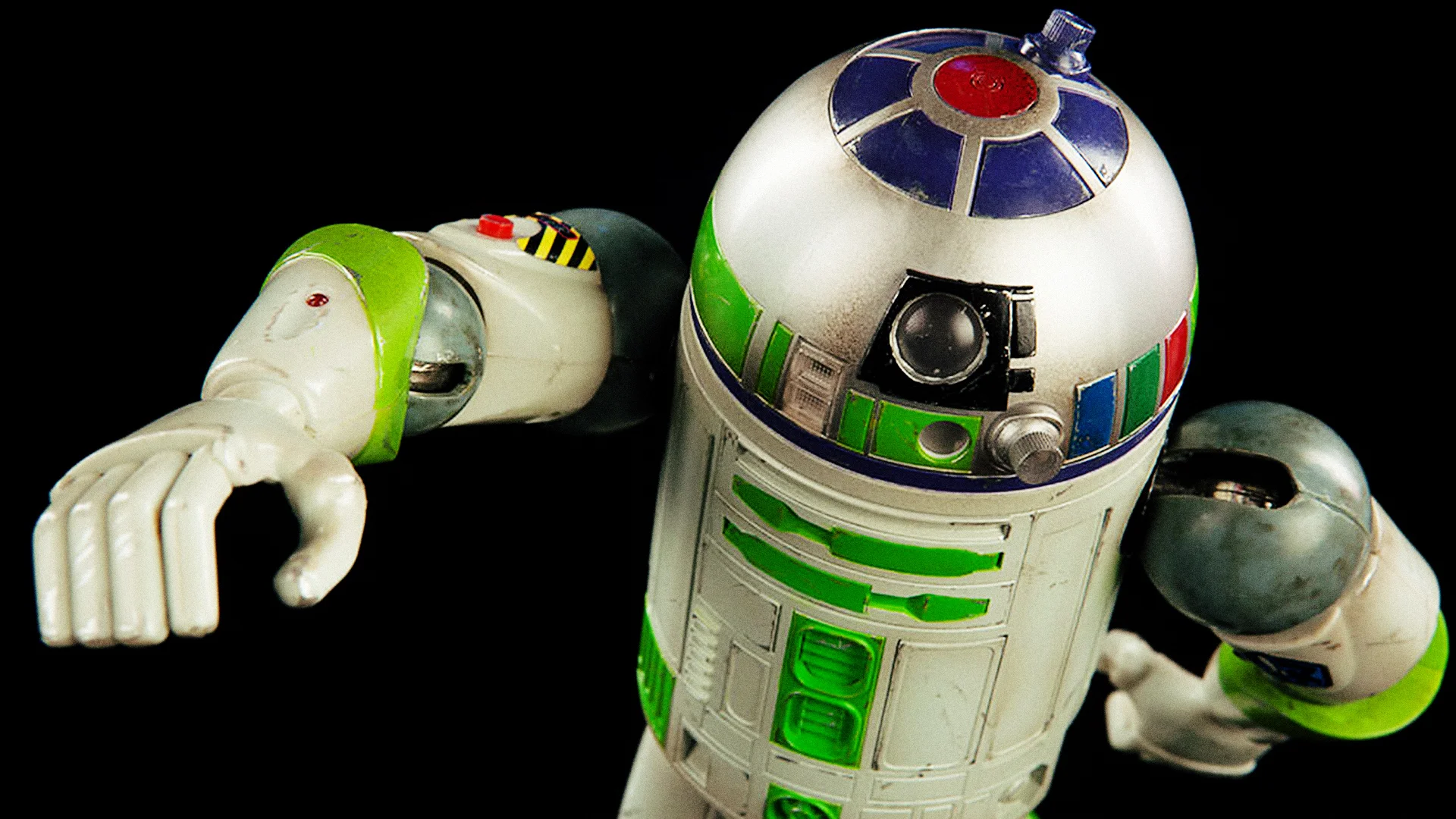 See R2-D2 Reimagined As Oscar The Grouch, Wilson the Volleyball