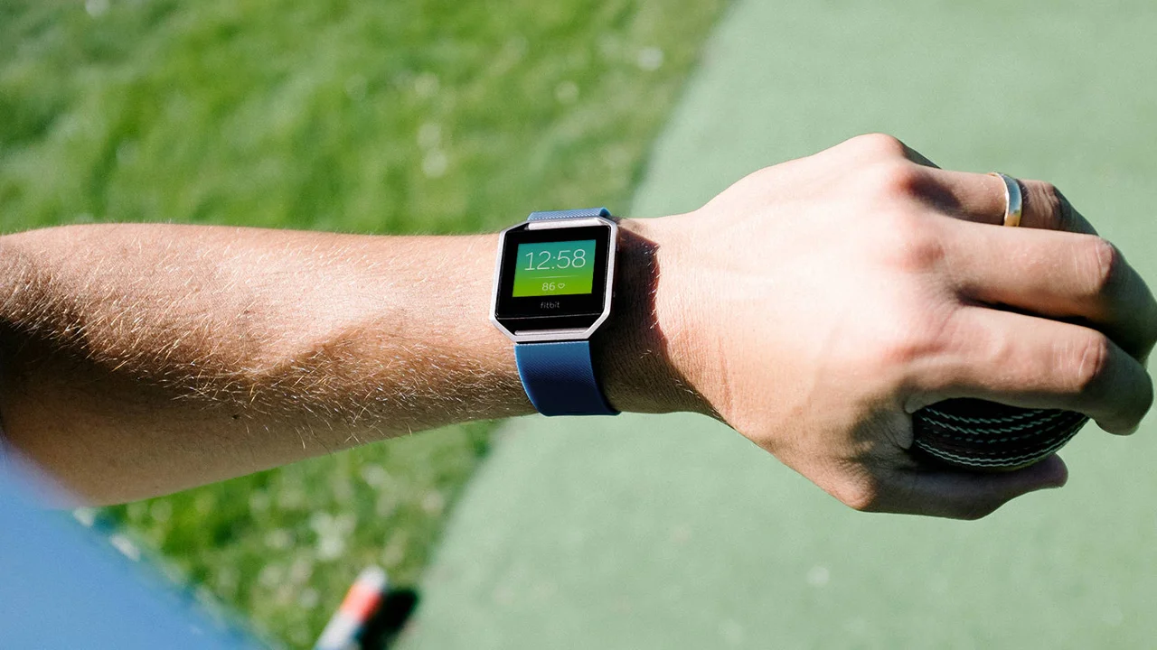 3055132-poster-p-1-fitbit-