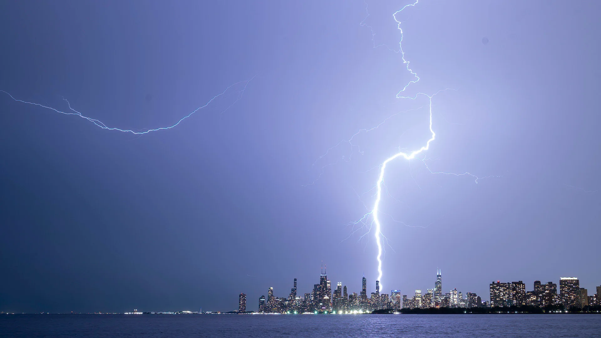 Thousands without power in Michigan after severe storms, heat - Fast ...